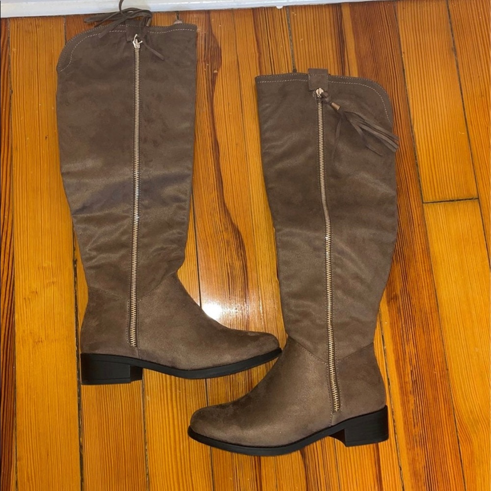 Brown boots